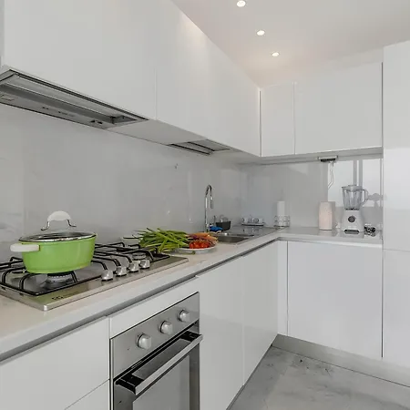 Apartman A Casa Di Arianna - Studio With Sea View Balcony - Happy Rentals Menton